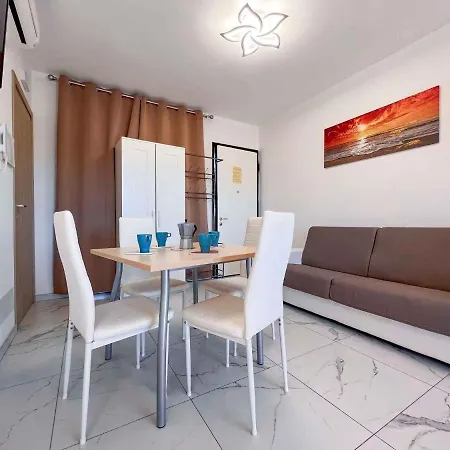 In 42838 Apartamento *